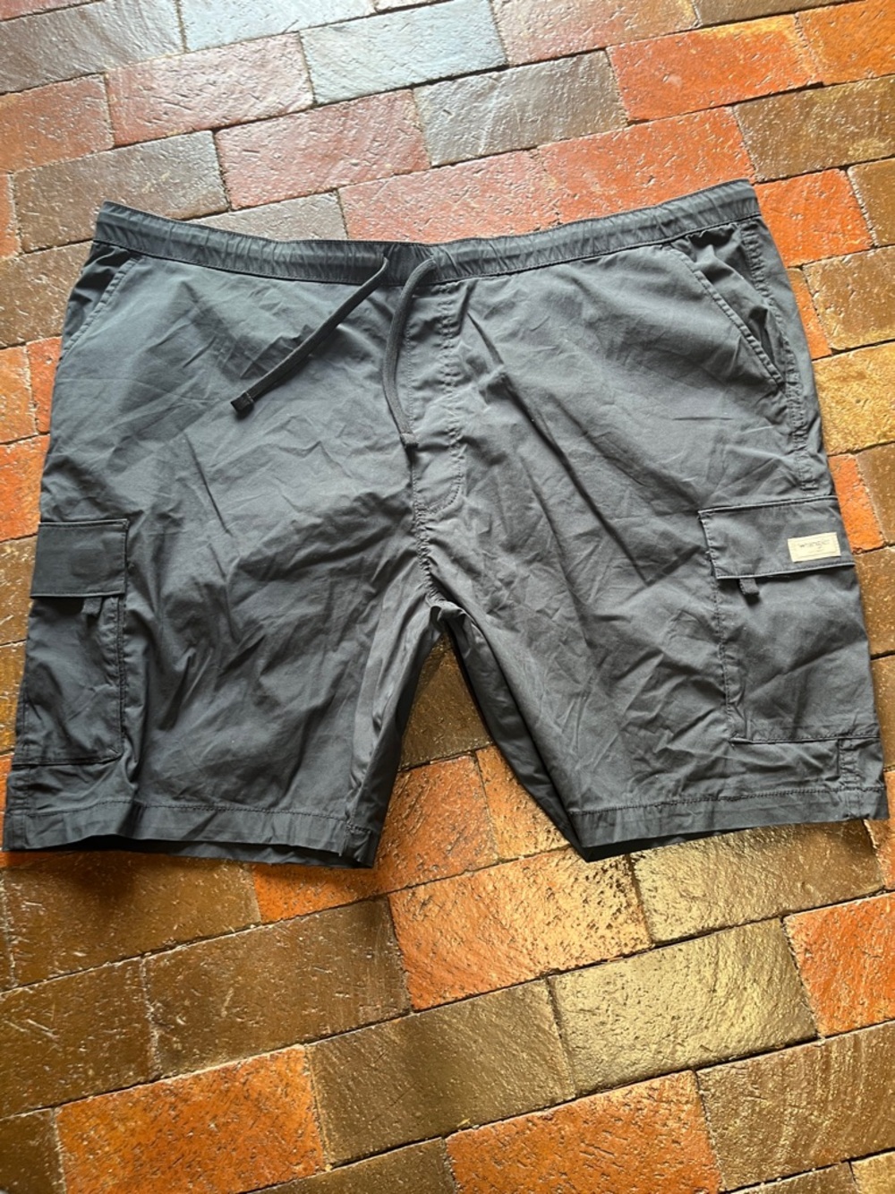 Men’s wrangler shorts XXL black flat front 8“ inseam